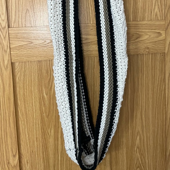 Steve Madden Accessories - Infinity Scarf